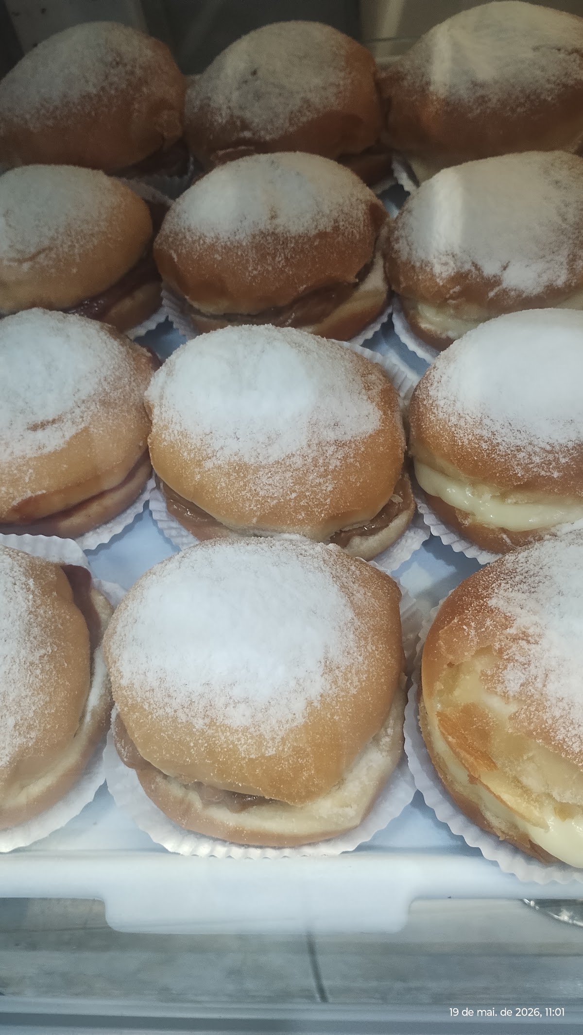 Padaria Sabor e Mel - vitrine de pães